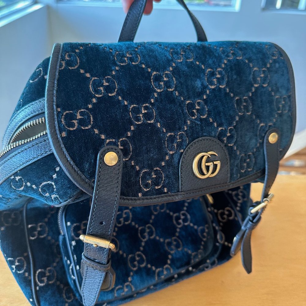 Gucci velvet backpack - Picture 2 of 7